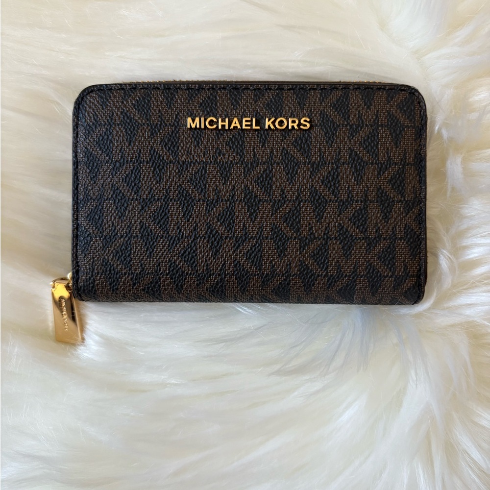 Michael Kors Signature Zip Card Case